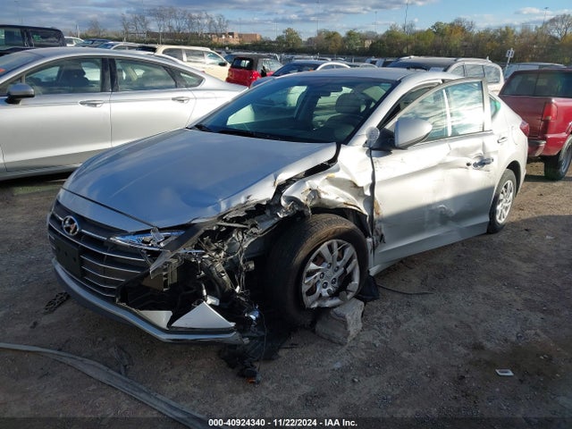 Hyundai ELANTRA SE 2019 5NPD74LF2KH424564 Image 2