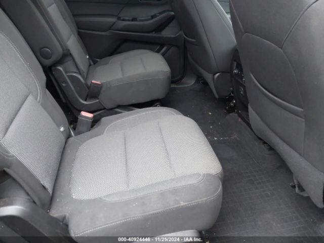 1GNEVGKW2PJ101456 Chevrolet Traverse Awd Lt Cloth