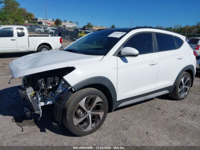 KM8J33A26HU574857 Hyundai Tucson Value