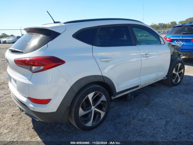 2017 HYUNDAI TUCSON KM8J33A26HU574857 Photo 3