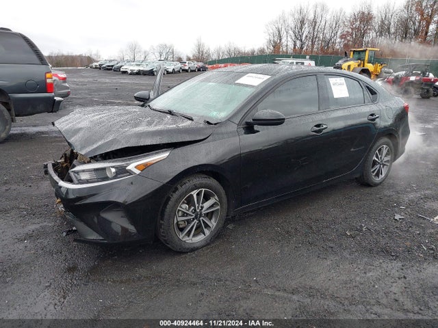 KIA Forte Lxs 2023 3KPF24AD4PE523116 Image 2