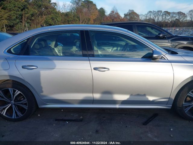 1VWSA7A39MC009739 Volkswagen Passat 2.0t Se
