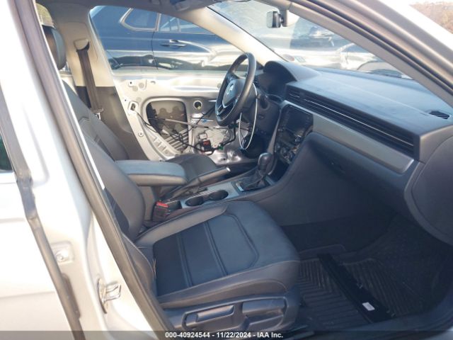 1VWSA7A39MC009739 Volkswagen Passat 2.0t Se