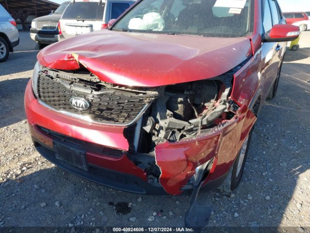 5XYKT3A66EG436275 KIA SORENTO LX