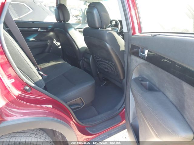 5XYKT3A66EG436275 KIA SORENTO LX