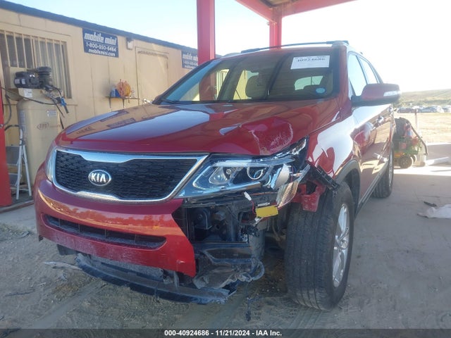 KIA SORENTO LX 2014 5XYKT3A6XEG437283 Image 2