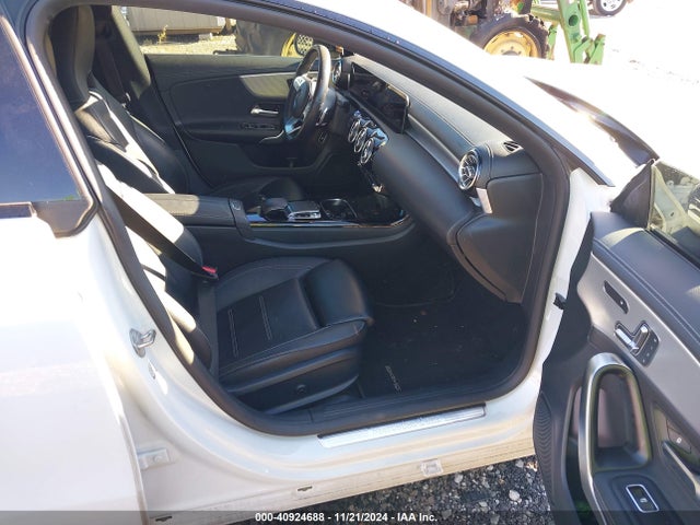 WDD5J4GBXLN065744 Mercedes-Benz CLA 250