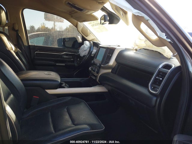 1C6SRFJT2KN607590 RAM 1500 Laramie  4x4 5'7 Box