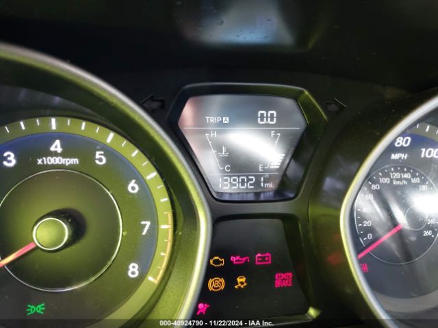 5NPDH4AEXFH599044 Hyundai ELANTRA SE
