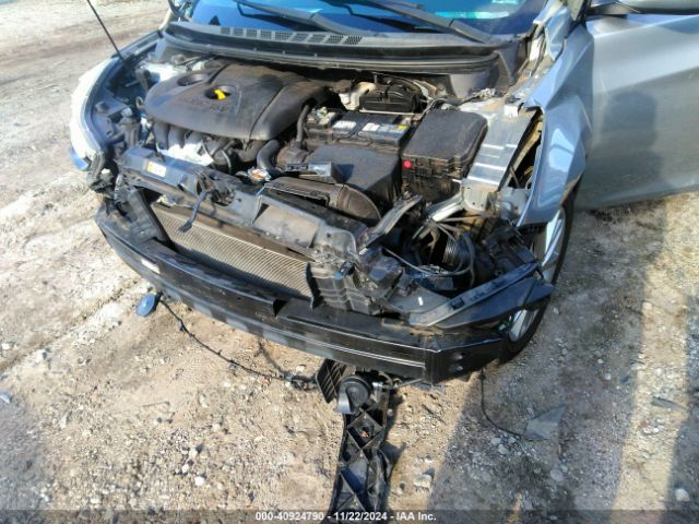5NPDH4AEXFH599044 Hyundai ELANTRA SE