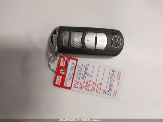 3MZBN1W30JM163714 Mazda Mazda3 Grand Touring