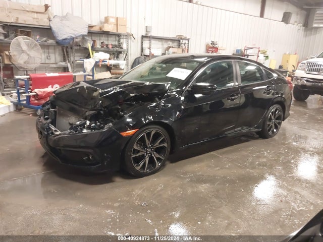 Honda Civic Sport 2019 2HGFC2F89KH545480 Image 2
