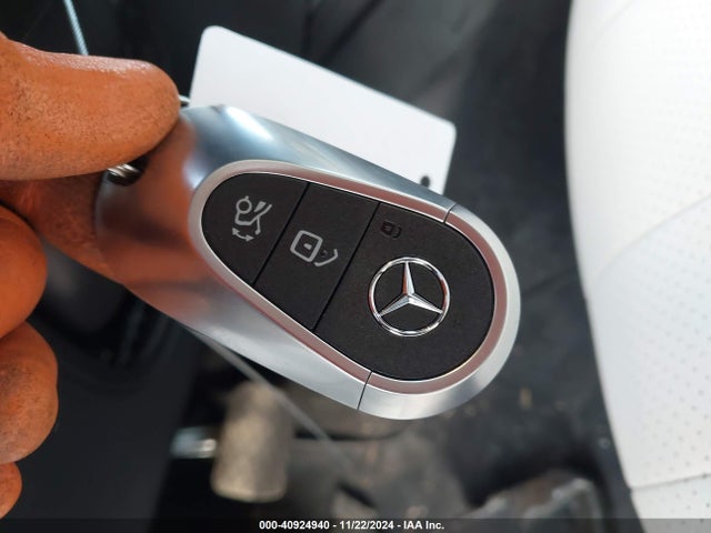 Mercedes-Benz E 350 2024 W1KLF4HB8RA008689 Image 11