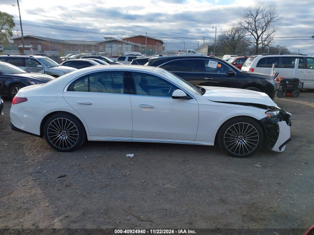 Mercedes-Benz E 350 2024 W1KLF4HB8RA008689 Image 14