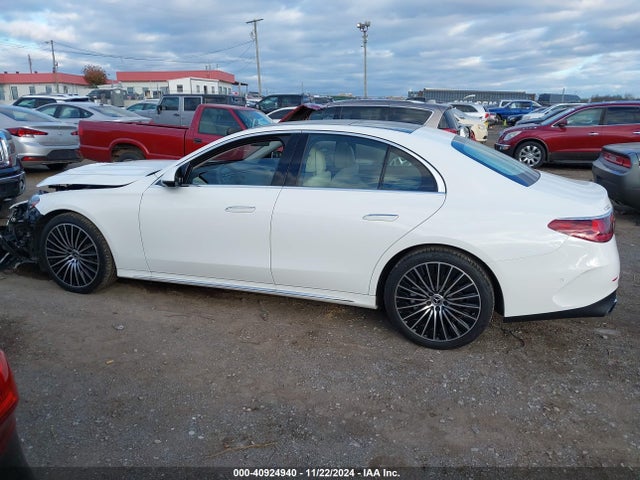 Mercedes-Benz E 350 2024 W1KLF4HB8RA008689 Image 15