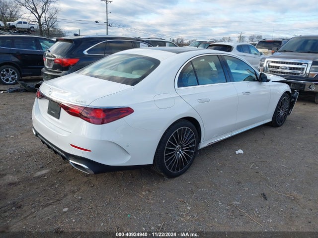 Mercedes-Benz E 350 2024 W1KLF4HB8RA008689 Image 4
