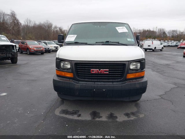GMC Savana 3500 Work Van 2017 1GTZ7GFG2H1129170 Image 12