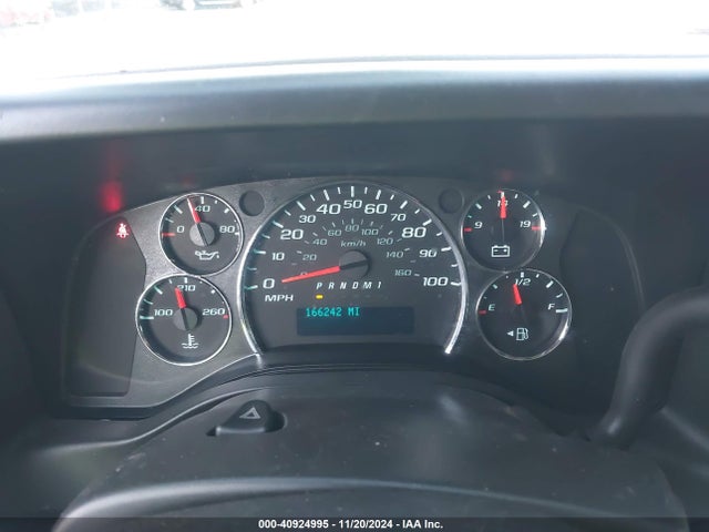 GMC Savana 3500 Work Van 2017 1GTZ7GFG2H1129170 Image 7