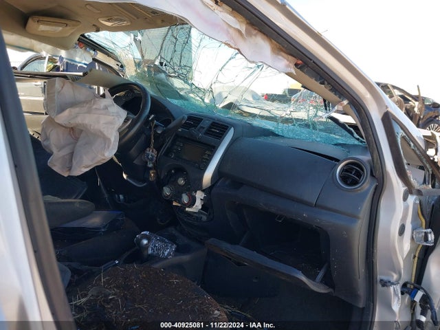 3N1CE2CP1EL384421 Nissan Versa Note Sv