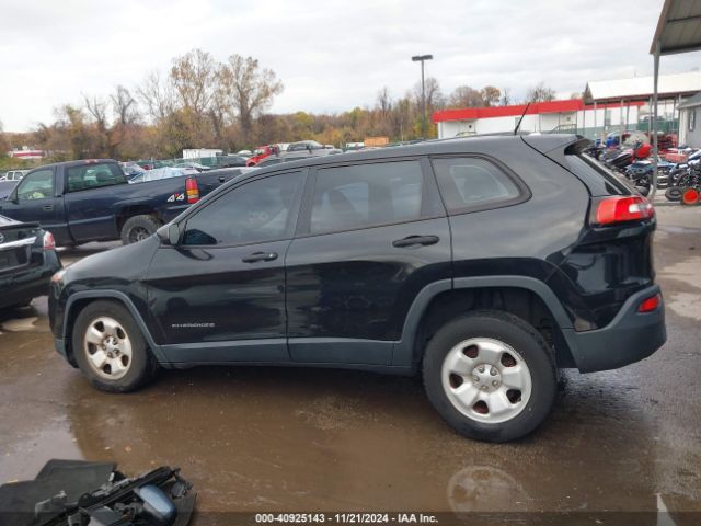 1C4PJLAB9EW319186 Jeep Cherokee Sport