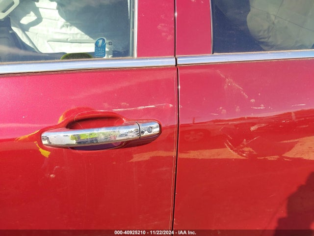 3GTU2NEC5HG381377 GMC Sierra 1500 Slt