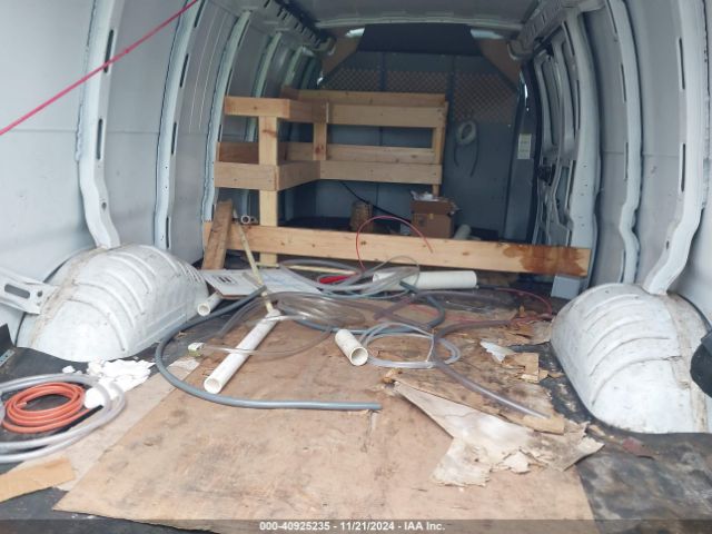 1GCWGBFP2J1265214 Chevrolet Express 2500 Work Van