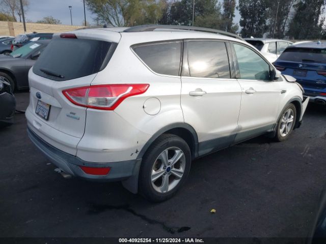 1FMCU0GXXGUB99416 Ford ESCAPE SE