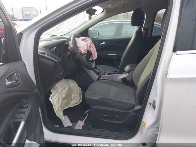 1FMCU0GXXGUB99416 Ford ESCAPE SE