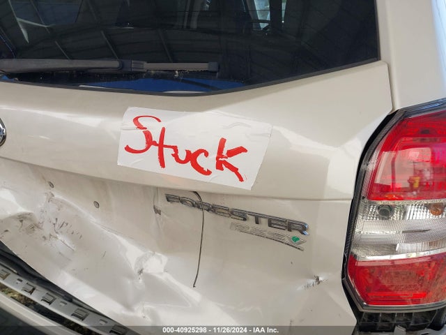 Subaru Forester 2.5i Touring 2014 JF2SJAMC2EH409658 Image 17