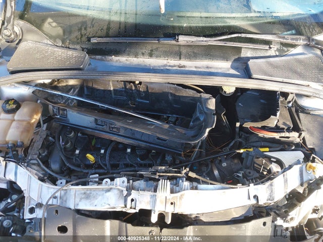 Ford FOCUS SE 2016 1FADP3F29GL220792 Image 10