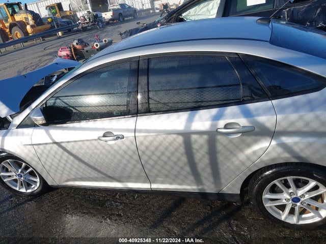 Ford FOCUS SE 2016 1FADP3F29GL220792 Image 14