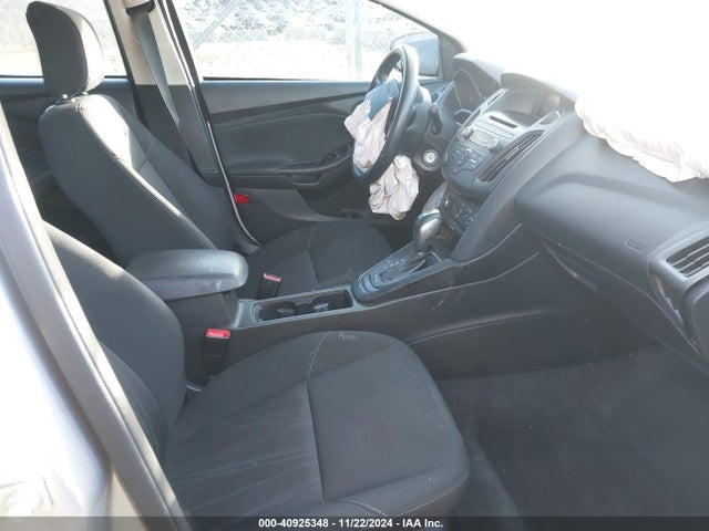 Ford FOCUS SE 2016 1FADP3F29GL220792 Image 5
