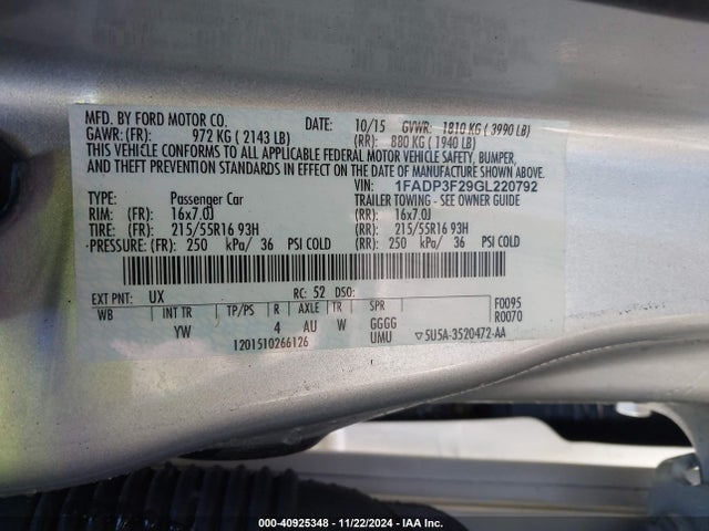 Ford FOCUS SE 2016 1FADP3F29GL220792 Image 9