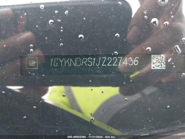 2018 CADILLAC XT5 1GYKNDRS1JZ227436 Photo 8
