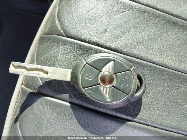 2006 MINI COOPER S WMWRE33576TJ37006 Photo 10