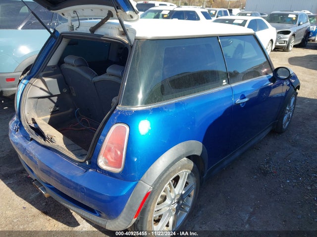 2006 MINI COOPER S WMWRE33576TJ37006 Photo 3