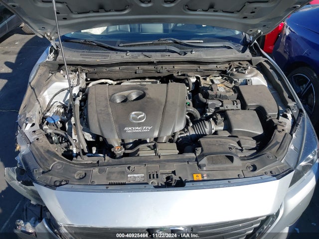 Mazda Mazda3 Touring 2018 3MZBN1L34JM264291 Image 10