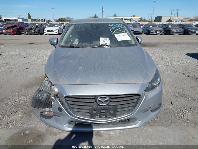 Mazda Mazda3 Touring 2018 3MZBN1L34JM264291 Image 12