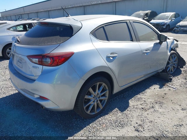 3MZBN1L34JM264291 Mazda Mazda3 Touring
