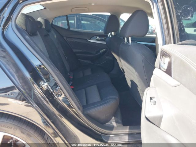 1N4AA6AP4HC363241 Nissan Maxima 3.5 S