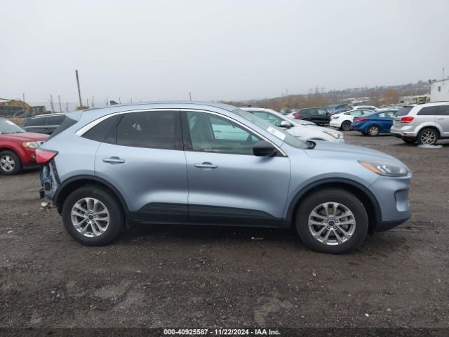1FMCU9G64NUA77630 Ford ESCAPE SE