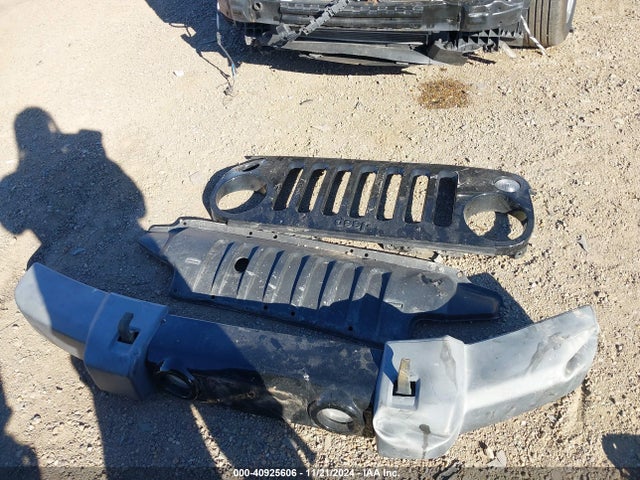 1C4GJWAG4FL599051 Jeep Wrangler Willys Wheeler