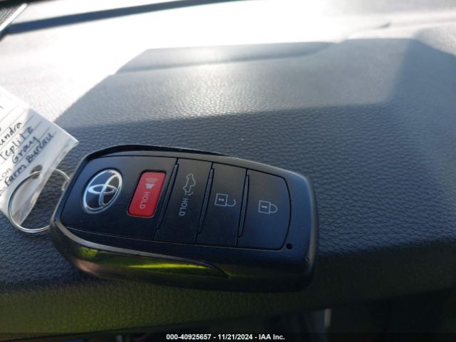 5TFLA5DB8NX039601 Toyota Tundra Sr5
