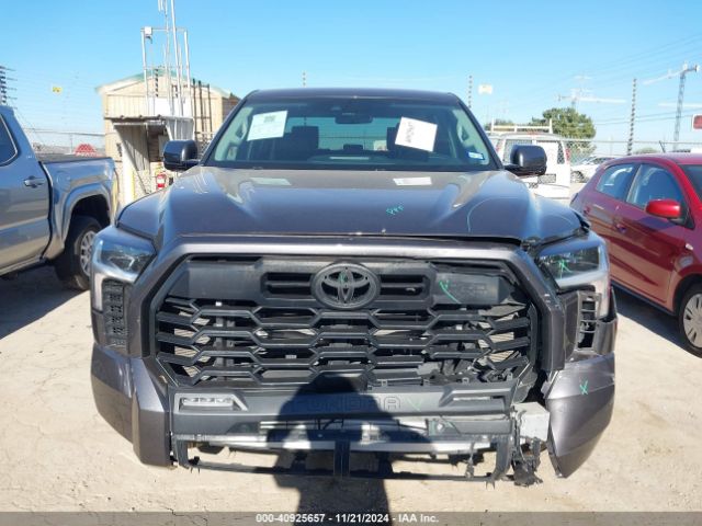 5TFLA5DB8NX039601 Toyota Tundra Sr5