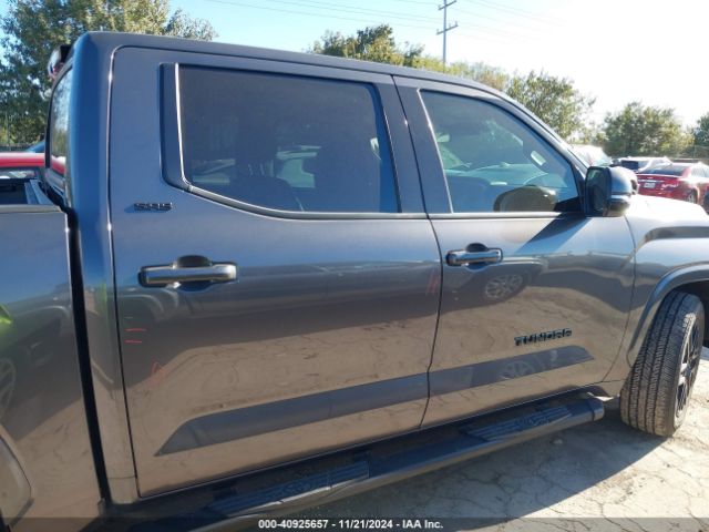 5TFLA5DB8NX039601 Toyota Tundra Sr5