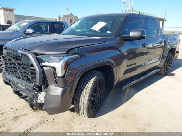 5TFLA5DB8NX039601 Toyota Tundra Sr5