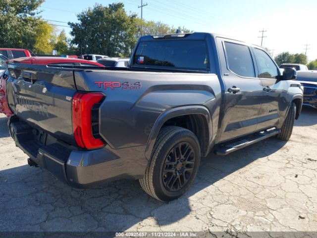 5TFLA5DB8NX039601 Toyota Tundra Sr5