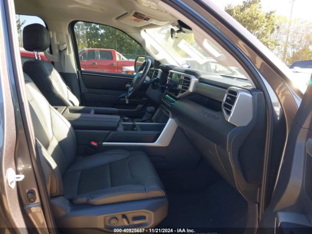 5TFLA5DB8NX039601 Toyota Tundra Sr5