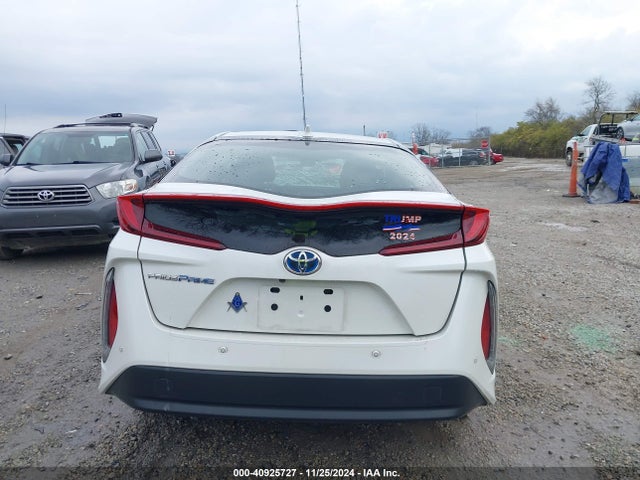 Toyota Prius Prime Advanced 2018 JTDKARFP3J3075385 Image 17