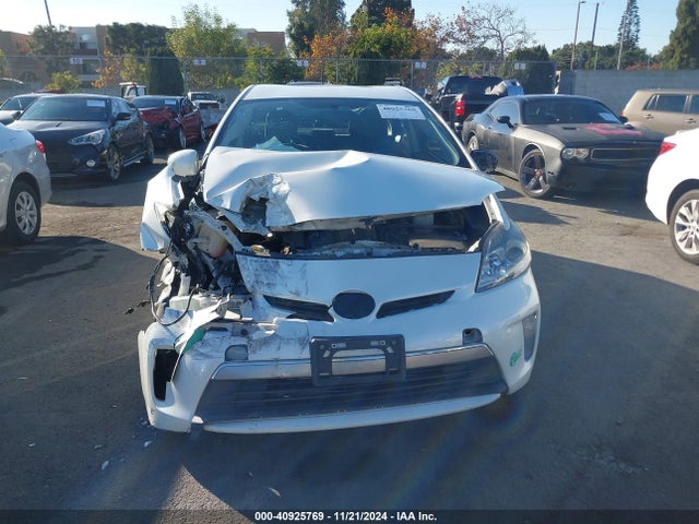 Toyota PRIUS PLUG-IN 2014 JTDKN3DP2E3056210 Image 12